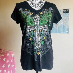 st patrick's cross shirt size L